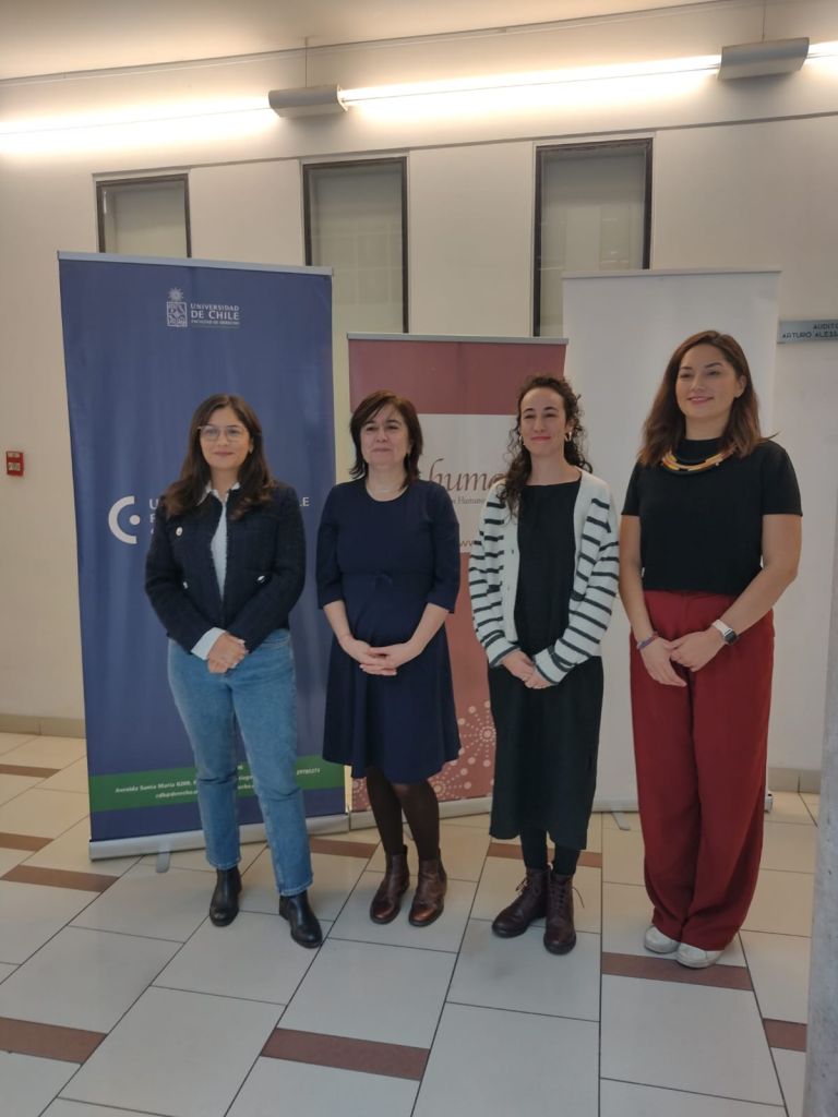 “Reconstruir la organización social del cuidado para lograr una sociedad del cuidado nos exige orientar nuestras acciones e inversiones hacia el fortalecimiento de los servicios públicos universales y de calidad”, con esa premisa partió el conversatorio que reunió a diversas voces nacionales e internacionales.