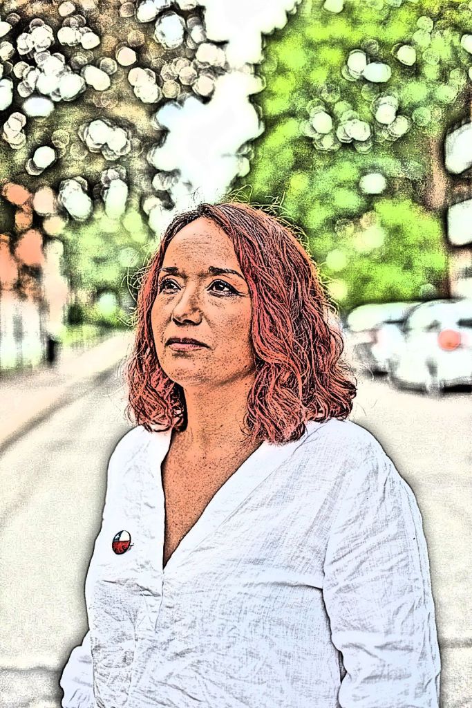 Para Marisol, la agrupación ha recorrido un largo camino: “Hemos trabajado 11 años como Hijos y Madres del silencio, pero recién ahora, en estos días, cumplimos 2 años de personalidad jurídica como fundación”. Y recuerda los primeros años, donde sólo era “un grupo de Facebook conformado para la necesidad que tenía cada integrante de comentar su búsqueda”.