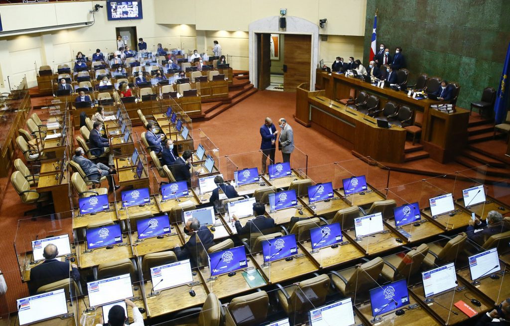 24 agrupaciones entregaron carta al presidente de la Cámara de Diputados solicitando que proyectos que afectan a mujeres y niñas sean derivados desde el inicio a comisiones especializadas, como la de Mujeres y Equidad de Género.